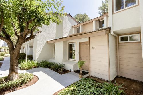 805 Vista Ct, Brea, CA, 92821-3471 | Card Image