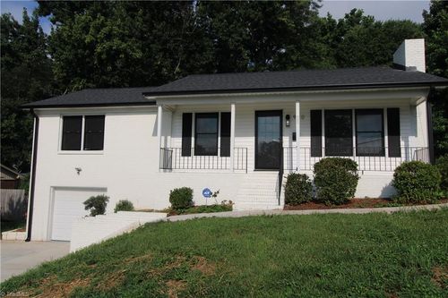 920 Gales Ave, Winston-Salem, NC, 27103-4512 | Card Image