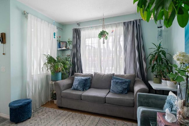 1585 Legacy Circle Se, Home with 4 bedrooms, 4 bathrooms and 2 parking in Calgary AB | Image 4