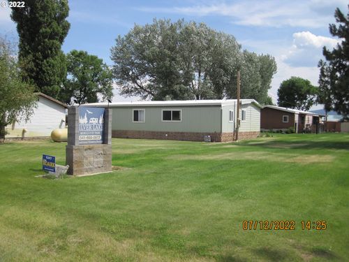 65366 Highway 31, Silver Lake, OR, 97638-9440 | Card Image