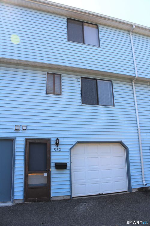 522-522 Blackstone Vlg, Meriden, CT, 06450-2411 | Card Image