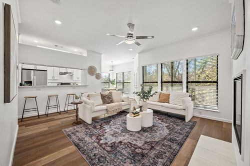 d8-6501 Columbia Oaks Ct, Austin, TX, 78759-3862 | Card Image