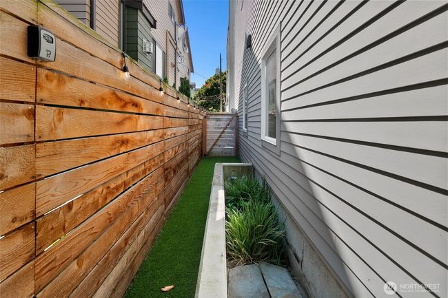 A - 3626 1 St Ave Nw, Townhouse with 2 bedrooms, 2 bathrooms and null parking in Seattle WA | Image 24