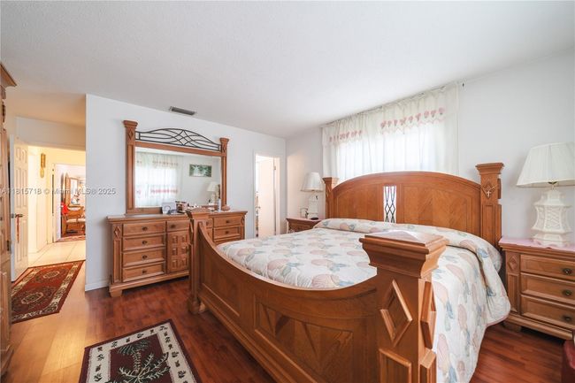 5803 Nw 85 Th Ter, House other with 2 bedrooms, 2 bathrooms and null parking in Tamarac FL | Image 25