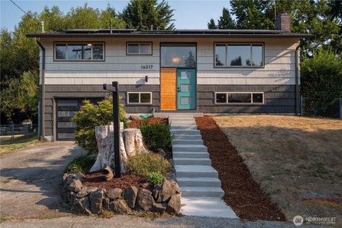 16317 127th Pl Se, Renton, WA, 98058-5508 | Card Image