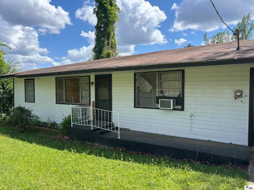 405 22nd St, Winnfield, LA, 71483-7038 | Card Image