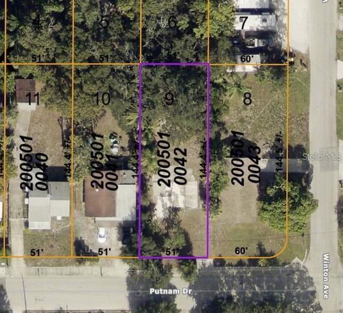 1107 Putnam Dr, SARASOTA, FL, 34234-5329 | Card Image