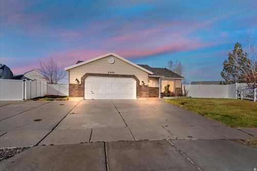 4240 5300, Roy, UT, 84067-9357 | Card Image