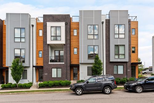 804 13th Ave S, Nashville, TN, 37203-4339 | Card Image