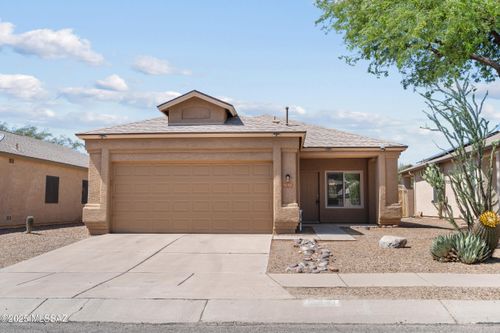 9107 E Lippia St, Tucson, AZ, 85747-5399 | Card Image