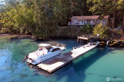 98 Bufflehead Ln, Friday Harbor, WA, 98250-8182 | Card Image