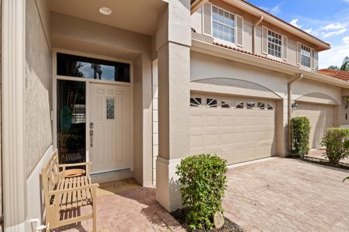 33 Monterey Pointe Dr, Palm Beach Gardens, FL, 33418-5807 | Card Image