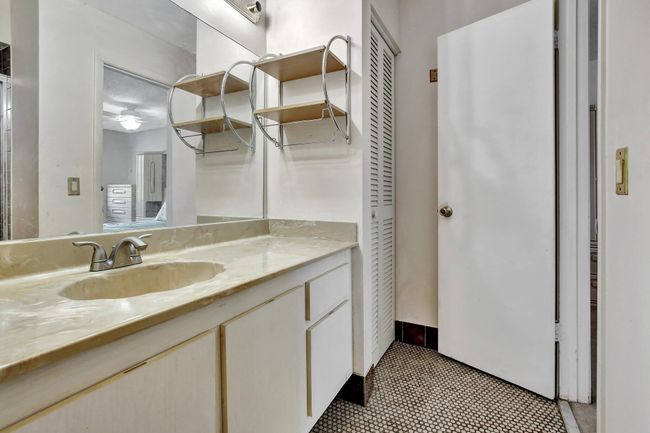 1851 Bayberry Dr, Condo with 3 bedrooms, 2 bathrooms and null parking in Pembroke Pines FL | Image 17