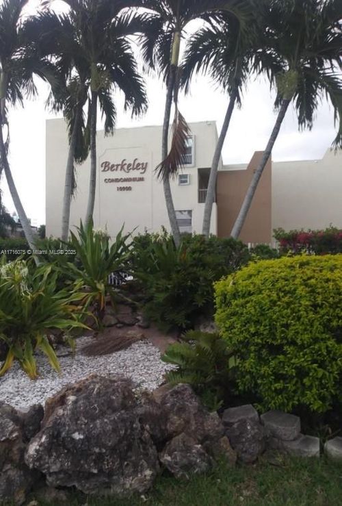 apt-210-10900 Sw 104th St, Miami, FL, 33176-3304 | Card Image