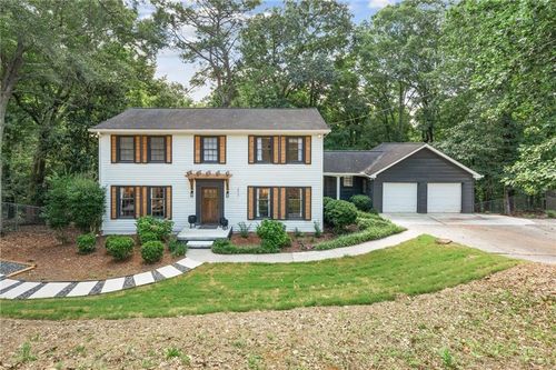 217 Skyland Dr, Roswell, GA, 30075-4823 | Card Image