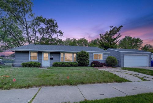 5426 39th Ave, Kenosha, WI, 53144-2704 | Card Image