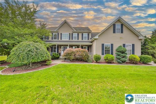 2720 New England Dr, Nazareth, PA, 18064-8671 | Card Image
