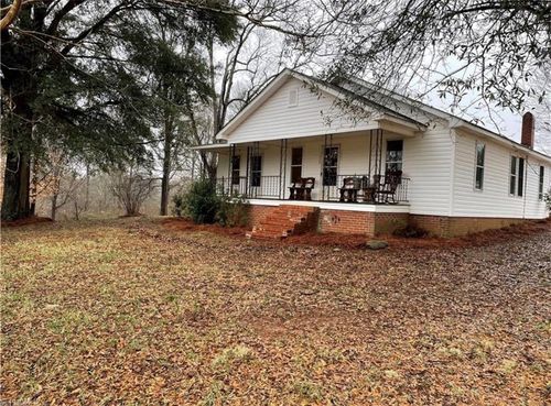 1028 Gladstone Rd, Mocksville, NC, 27028-5241 | Card Image