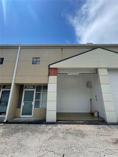 3-12304 Sw 132nd Ct, MIAMI, FL, 33186-6451 | Card Image