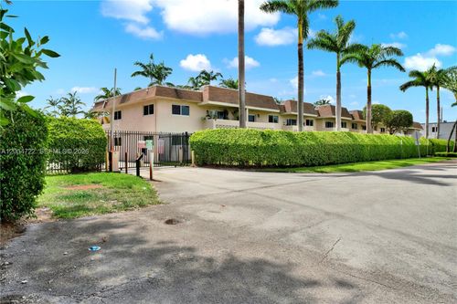 217-14500 Sw 88th Ave, Palmetto Bay, FL, 33176-8082 | Card Image