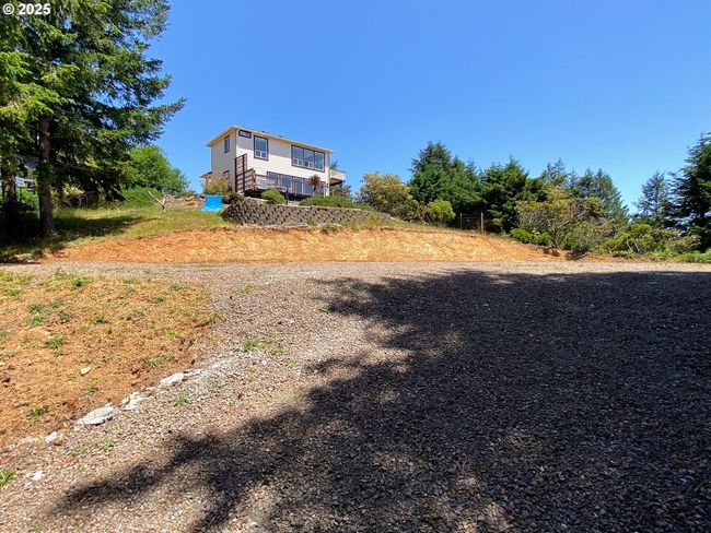 97661 Marina Heights Loop, House other with 3 bedrooms, 3 bathrooms and 2 parking in Brookings OR | Image 17