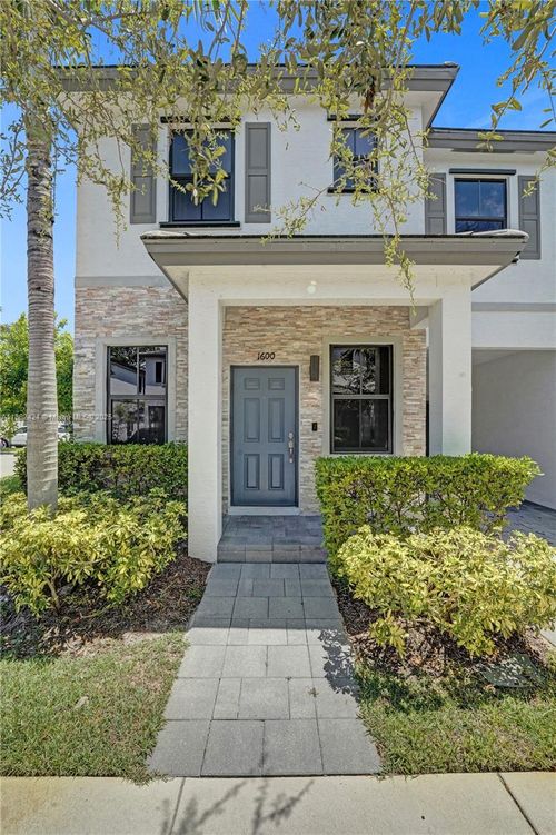 0-1600 Sw 28th St, Fort Lauderdale, FL, 33315-2768 | Card Image