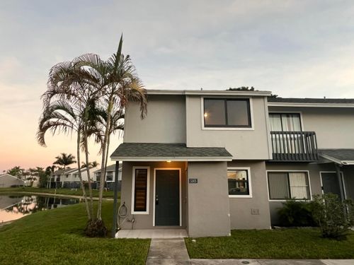 5305 Bayside Dr, Greenacres, FL, 33463-2384 | Card Image
