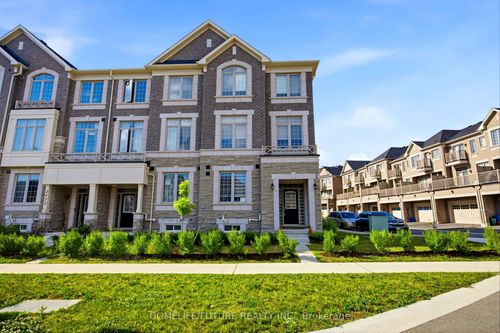 3476 Denison St, Markham, ON, L3S0E9 | Card Image