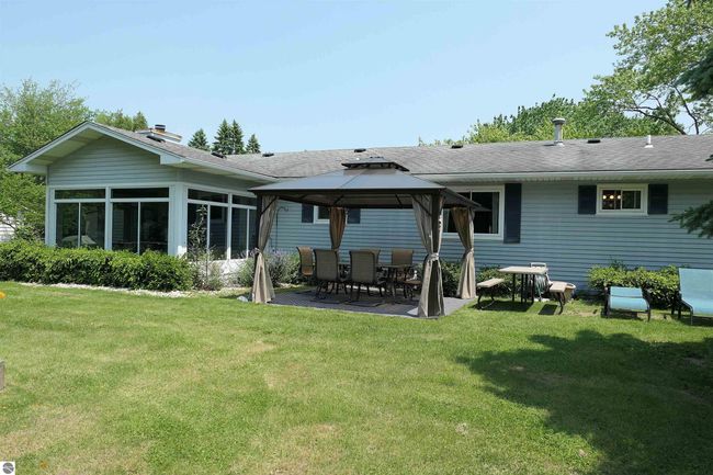 1502 Greenbriar St, House other with 4 bedrooms, 2 bathrooms and null parking in Mt. Pleasant MI | Image 34