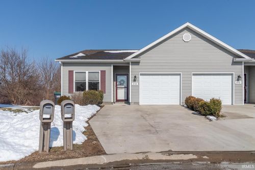 5780 W Monarch Ct, Bloomington, IN, 47403-8200 | Card Image