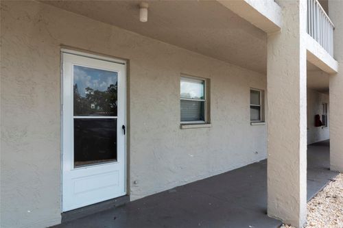 o-3072 Lake Bayshore Dr, BRADENTON, FL, 34205-5595 | Card Image