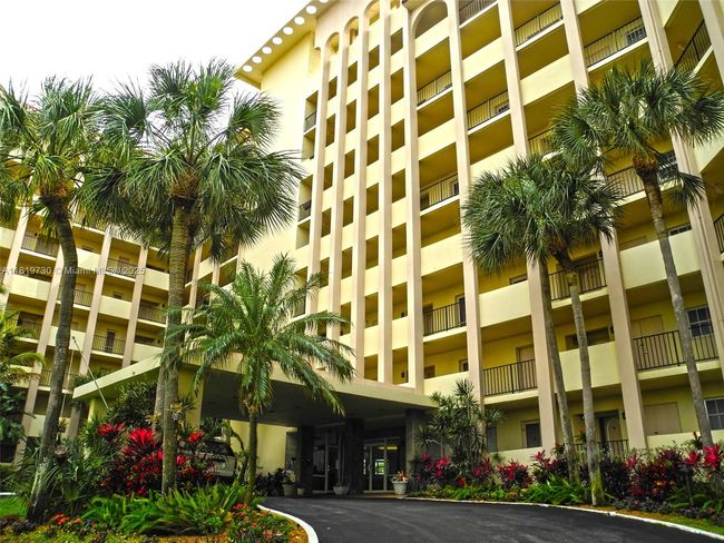 APT-611 - 3475 S Ocean Blvd, Condo with 1 bedrooms, 2 bathrooms and null parking in Palm Beach FL | Image 4