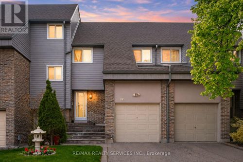 14 Tara Park Cres, Brampton, ON, L6V3E3 | Card Image