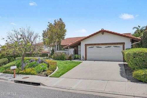 3668 Sunset Knolls Dr, Thousand Oaks, CA, 91362-4828 | Card Image