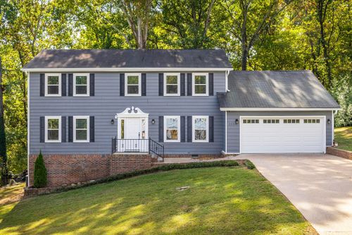 2004 Revolutionary Ln, Hixson, TN, 37343-3430 | Card Image