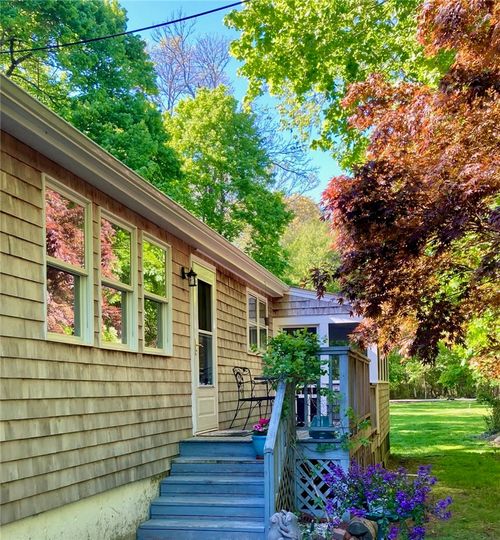 10 Summer St, Jamestown, RI, 02835-1963 | Card Image