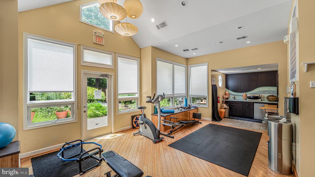 Residential in OAKTON 2