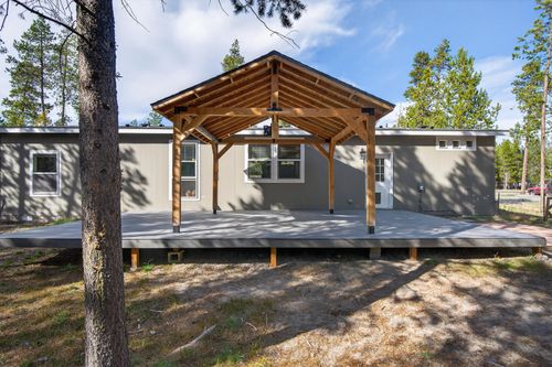 17443 Grebe Rd, Bend, OR, 97707-2315 | Card Image