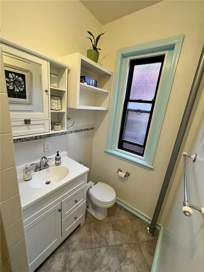 APT-8 - 333 E 209 Th St, Home with 1 bedrooms, 1 bathrooms and null parking in Bronx NY | Image 5
