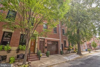 1019 N Randolph Street, Townhouse with 4 bedrooms, 3 bathrooms and null parking in PHILADELPHIA PA | Image 1