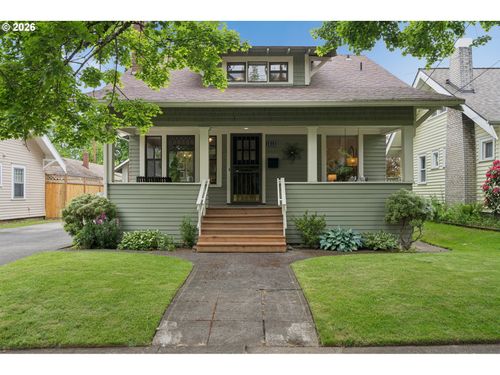 1613 N Willamette Blvd, Portland, OR, 97217-3758 | Card Image
