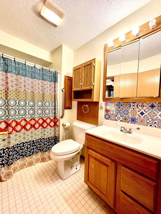 Apartment bathroom.jpg | Image 43