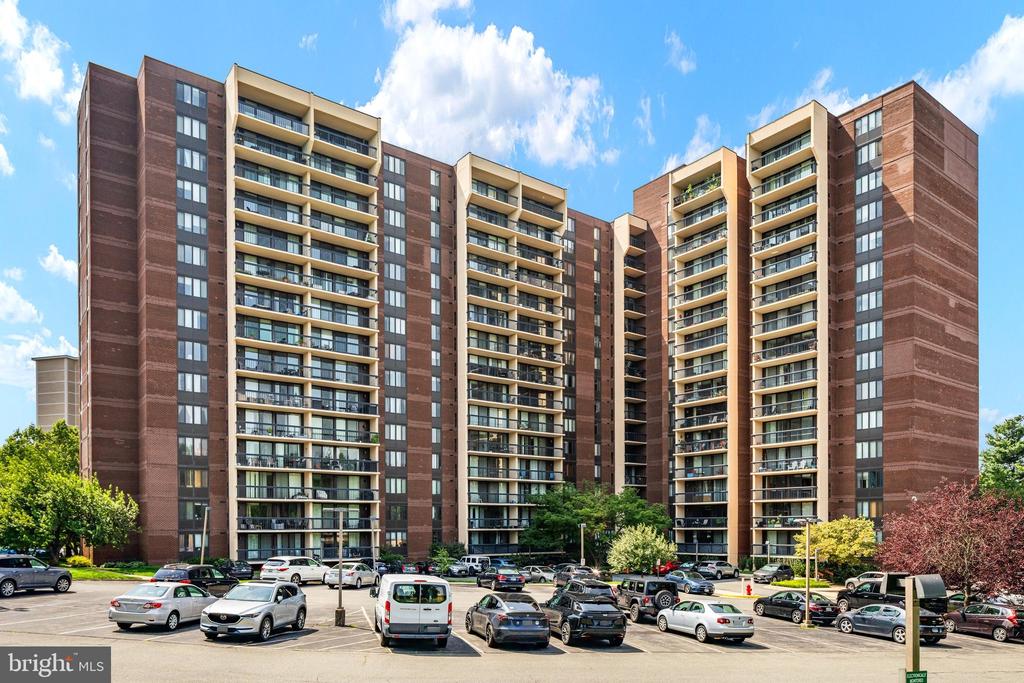 Residential in BETHESDA 3