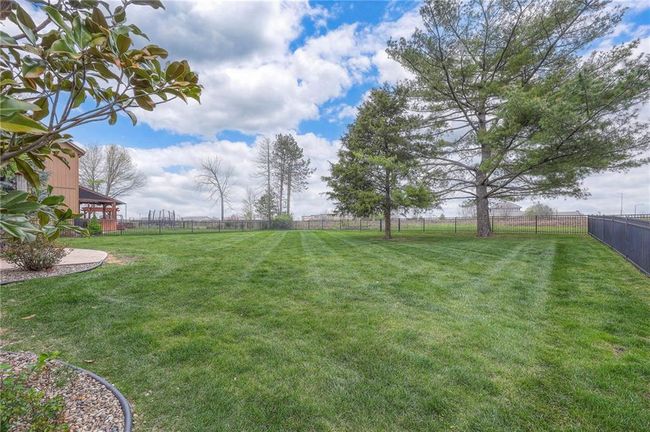 823 155 Th Cir, House other with 5 bedrooms, 4 bathrooms and null parking in Basehor KS | Image 45