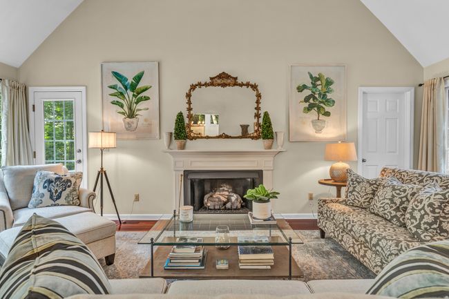 42 Long Hill Farm, Condo with 2 bedrooms, 3 bathrooms and 4 parking in Guilford CT | Image 8