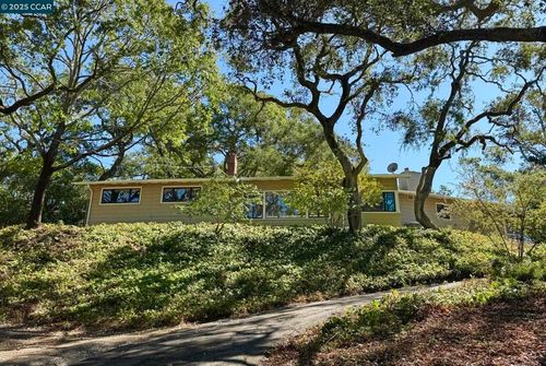 131 Moraga Way, Orinda, CA, 94563-3415 | Card Image