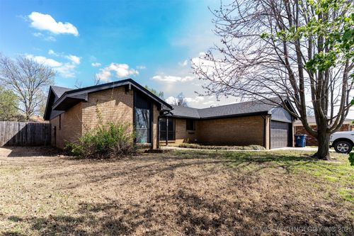 802 Holmes, Cushing, OK, 74023 | Card Image