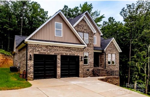 240 Mark Ryan Ln, Dallas, NC, 28034-8803 | Card Image
