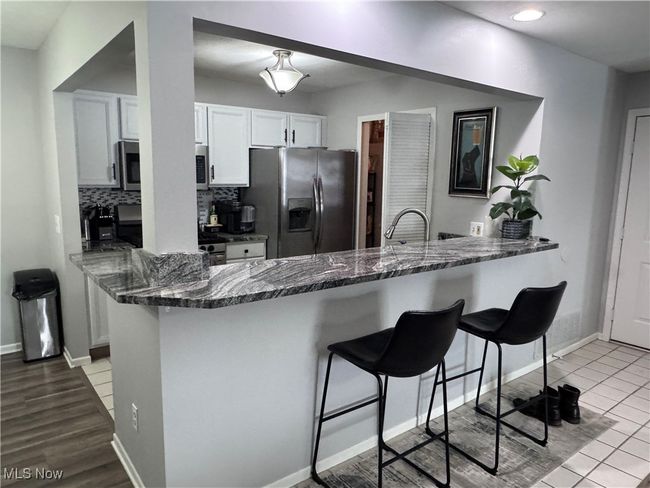 Breakfast Bar. | Image 13