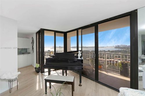 1608-1000 Quayside Ter, Miami, FL, 33138-2220 | Card Image